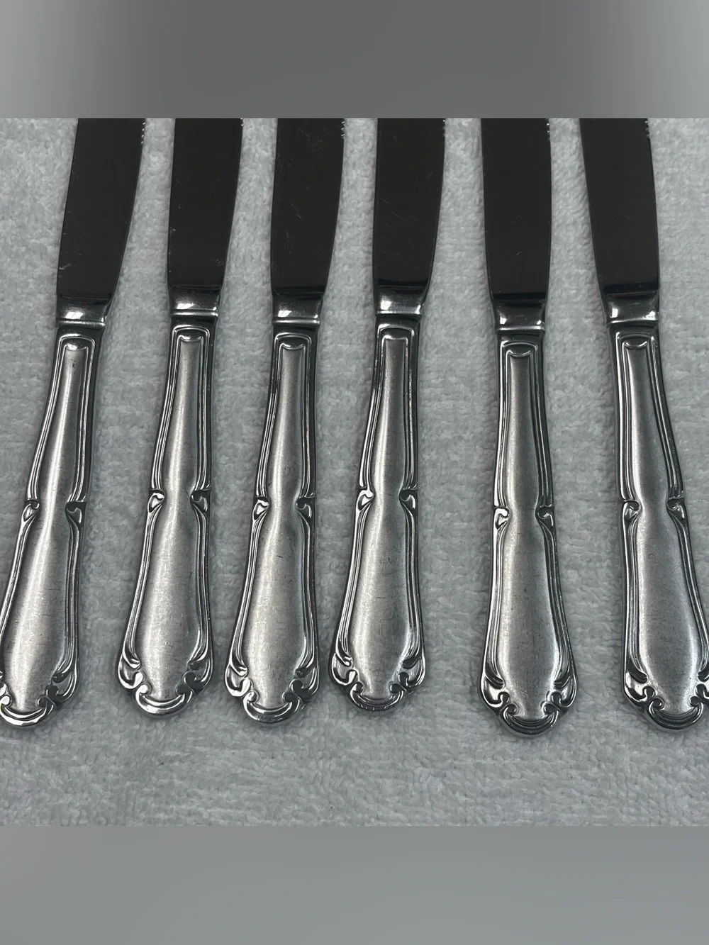 Pfaltzgraff EDGEHILL FROST Stainless - Set of 6 Dinner Knives